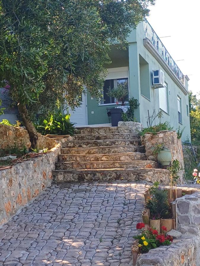 G.Tzanis Luxury Apartments Parga Exterior foto